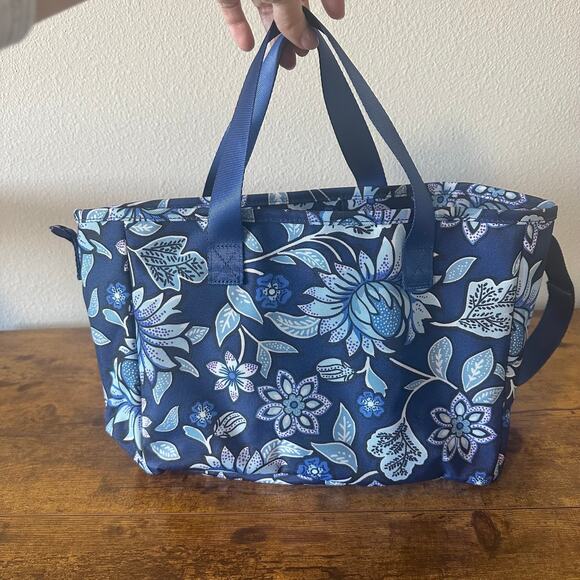 VERA BRADLEY Lighten Up Baby Bag Organizer in Tropics Tapestry - Picture 2 of 7